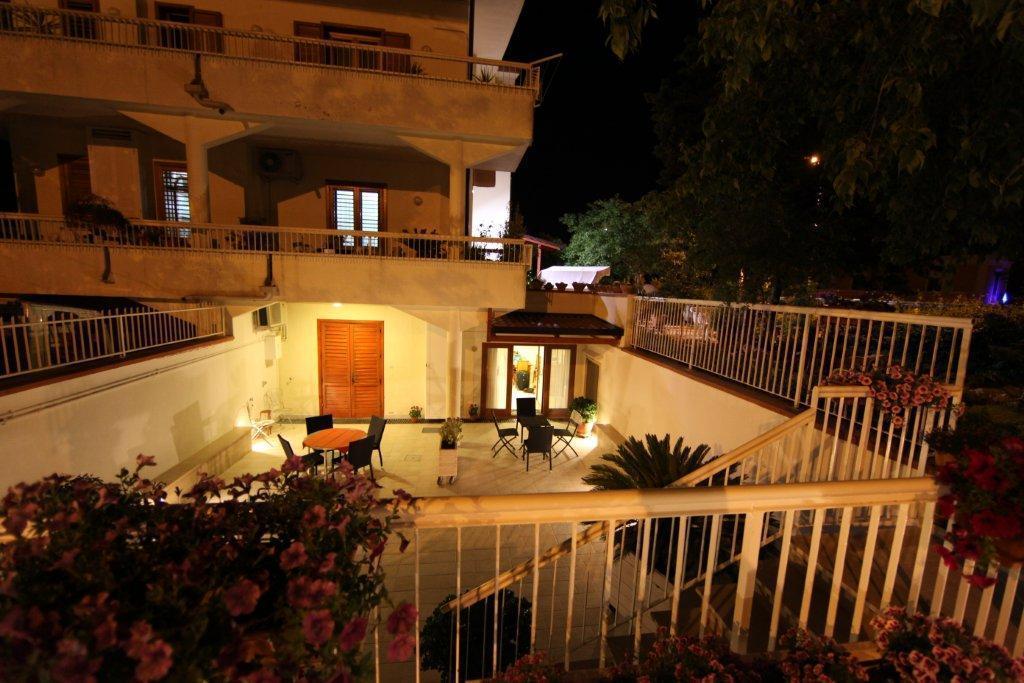 B&B Solacium Матера Екстер'єр фото